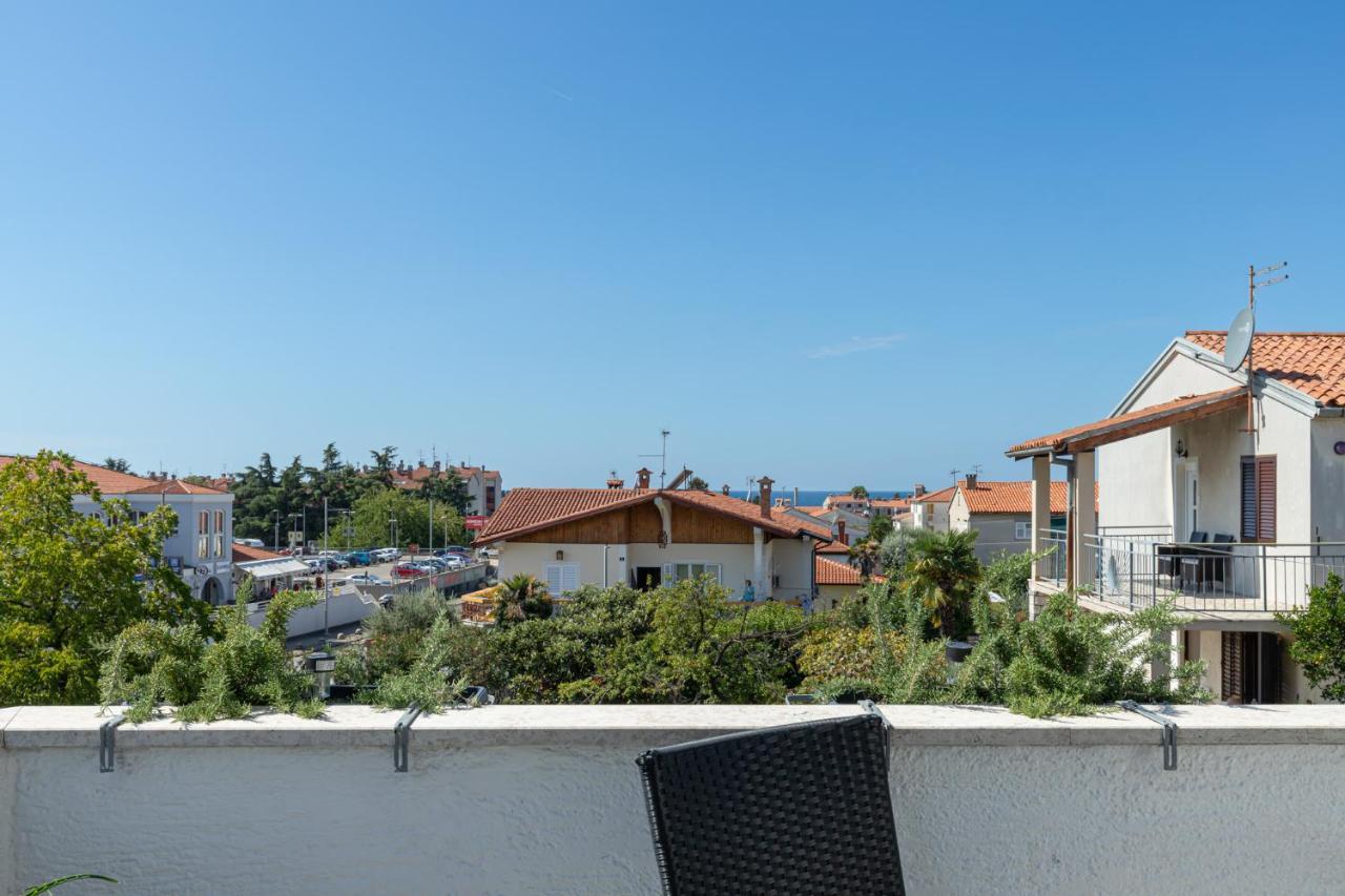 Biba Lux Poreč Exterior foto